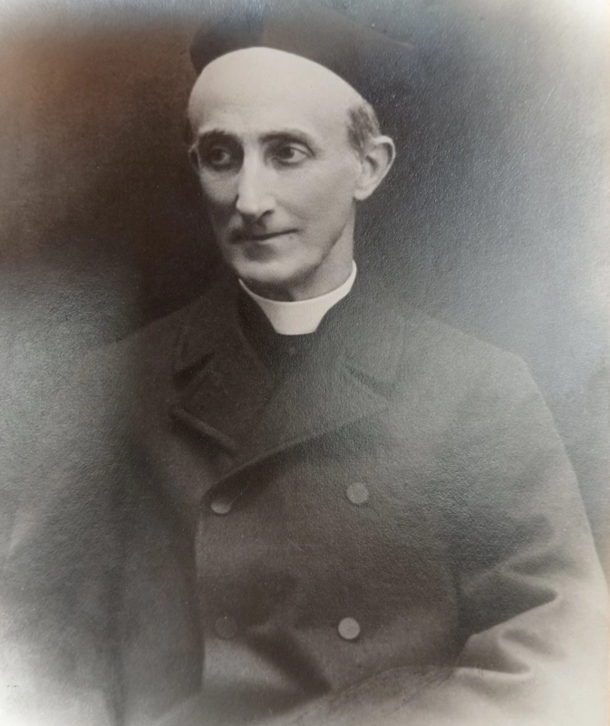 PADRE MASSIMO